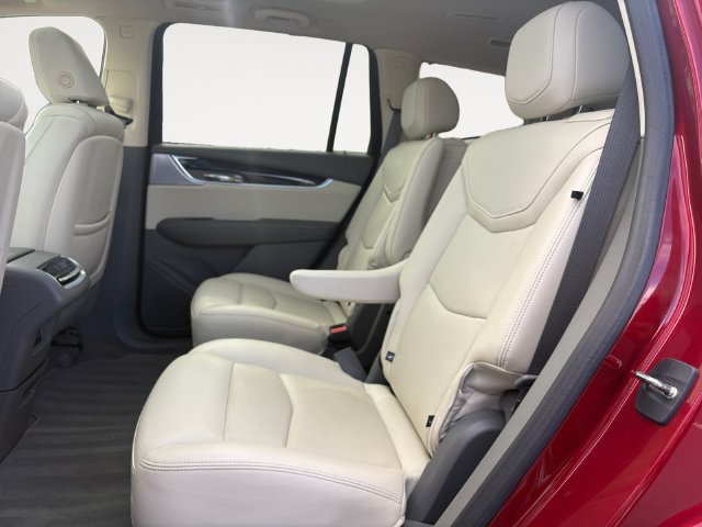 Certified 2023 Cadillac XT6 Premium Luxury w/ Technology Package AWD/4WD image 13