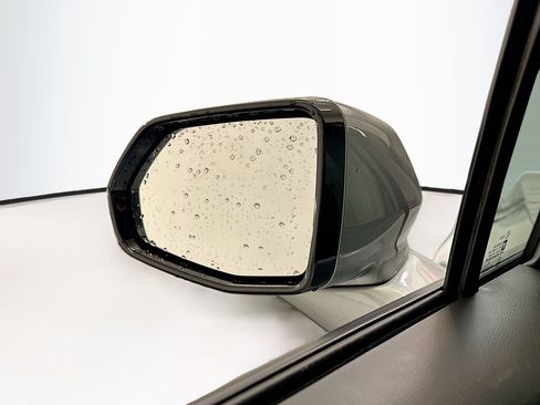 Used 2025 Chevrolet Blazer LT AWD/4WD image 16