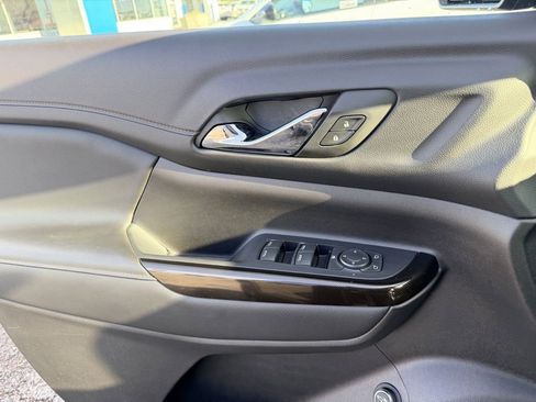 Used 2022 GMC Acadia AT4 image 22