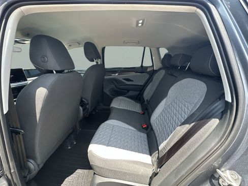 Used 2025 Volkswagen Tiguan S FWD image 23