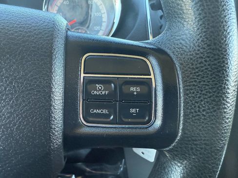 Used 2014 RAM C/V Tradesman image 28