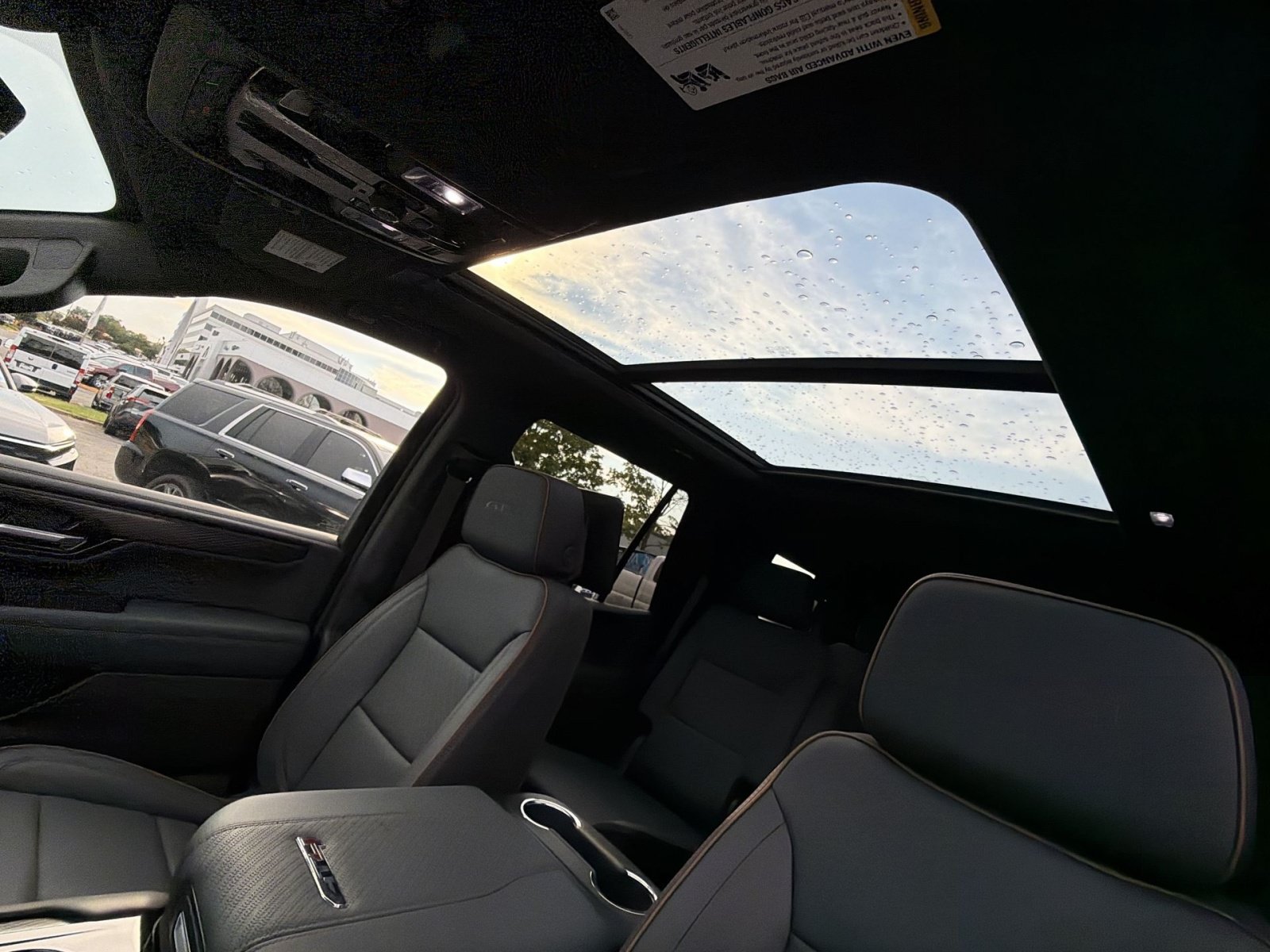 New 2026 GMC Yukon AT4 w/ AT4 Premium Plus Package AWD/4WD image 24