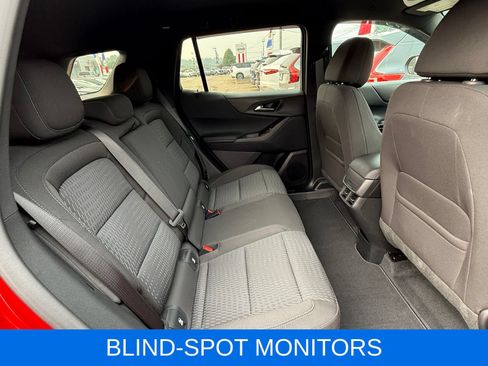Used 2026 Chevrolet Equinox LT AWD/4WD image 21