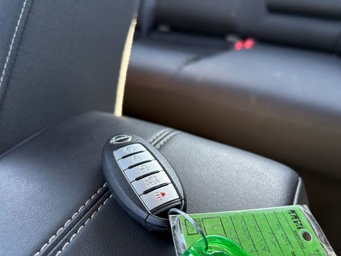 Used 2025 Nissan Altima 2.5 SV image 29