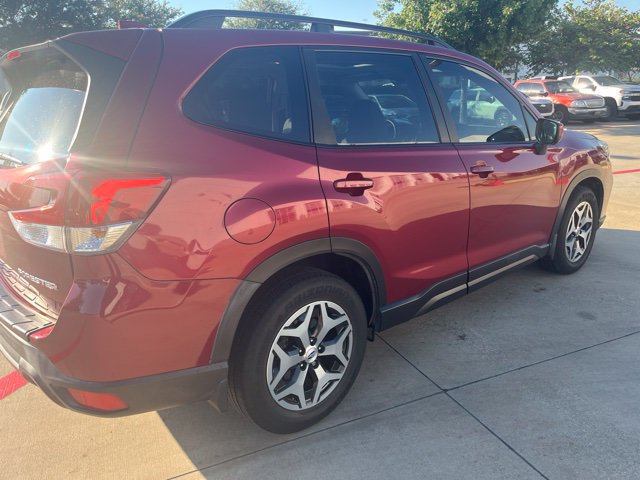 Used 2020 Subaru Forester Premium w/ Popular Package #1 AWD/4WD image 3