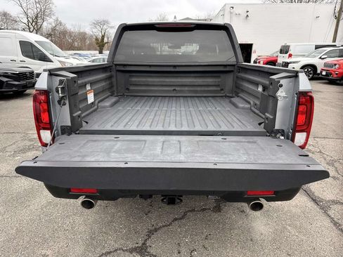 Used 2023 Honda Ridgeline Sport image 7