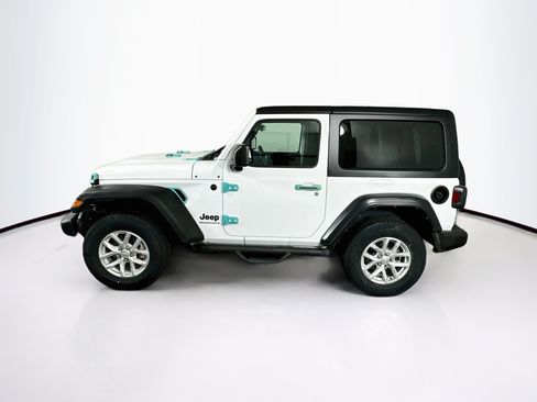 Used 2023 Jeep Wrangler Sport AWD/4WD image 4