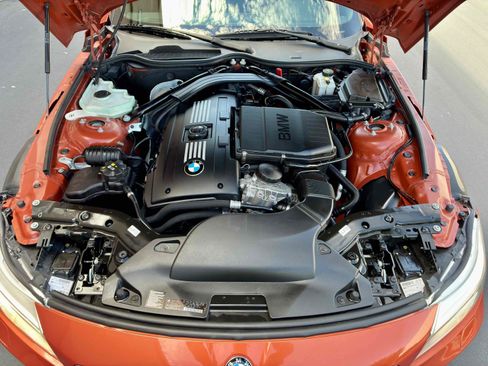 Used 2014 BMW Z4 sDrive35is RWD image 56