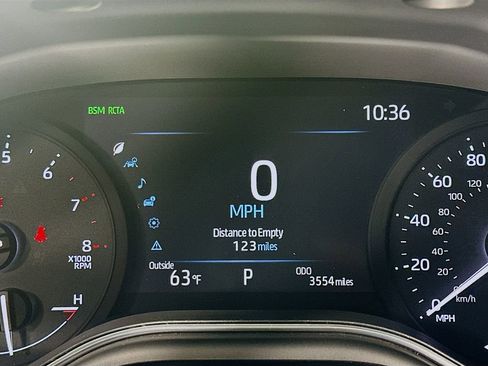 Used 2022 Toyota Avalon XLE image 12