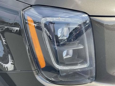 Certified 2022 Kia Telluride SX w/ SX Prestige Package image 14