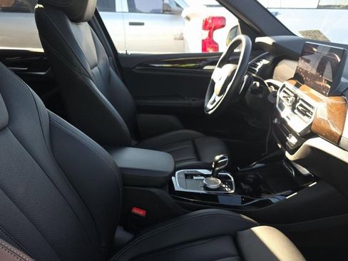 Used 2024 BMW X3 xDrive30i w/ Premium Essential Package image 8