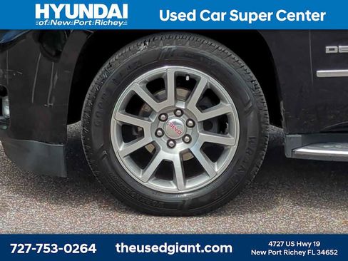 Used 2019 GMC Yukon XL Denali AWD/4WD image 10