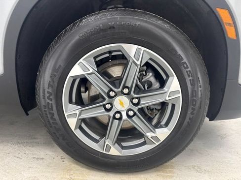 Used 2024 Chevrolet Blazer LT FWD image 29