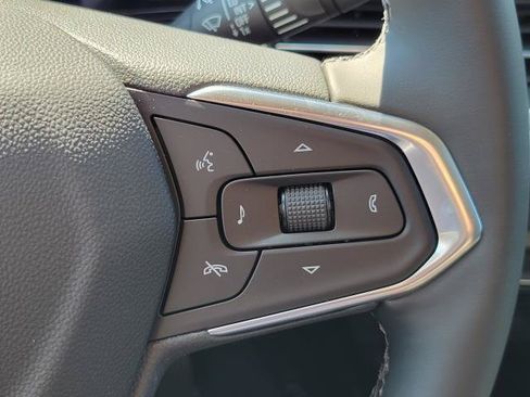 New 2026 Chevrolet Trax LT w/ Sunroof Package FWD image 17