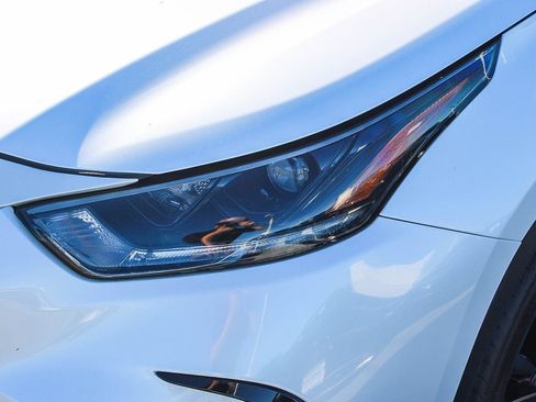 Certified 2023 Toyota Highlander XSE image 5