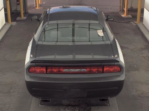 Used 2013 Dodge Challenger SXT RWD image 5