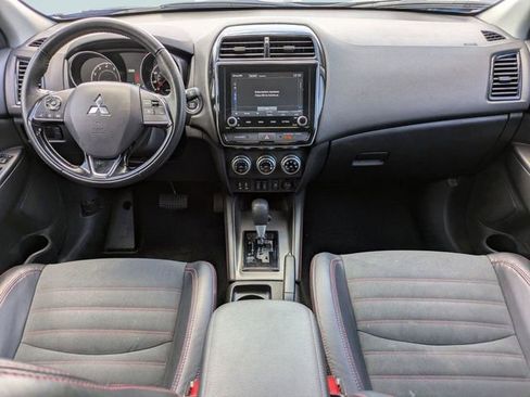 Used 2024 Mitsubishi Outlander Sport SE AWD/4WD image 16