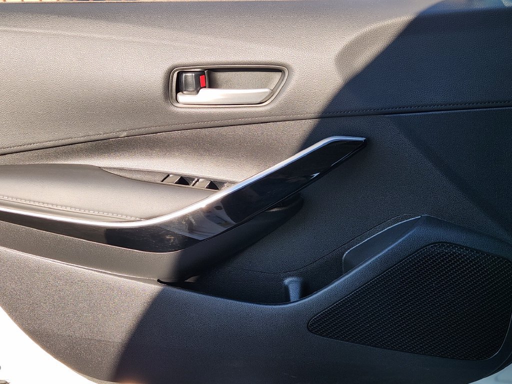 Used 2020 Toyota Corolla XLE w/ Carpet Mat Package (TMS) FWD image 20