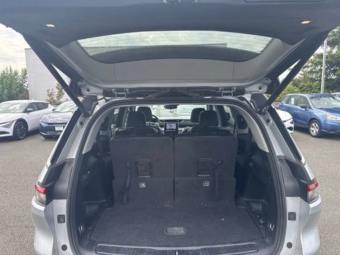 Used 2022 Jeep Grand Cherokee L Limited AWD/4WD image 10