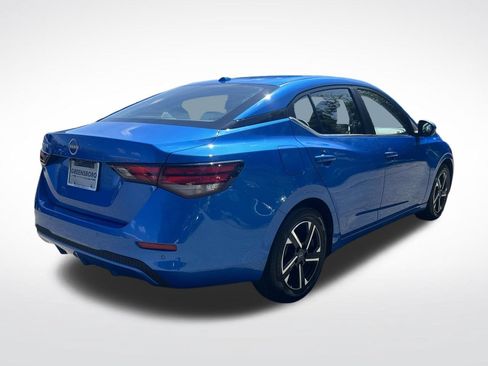 Used 2025 Nissan Sentra SV FWD image 5