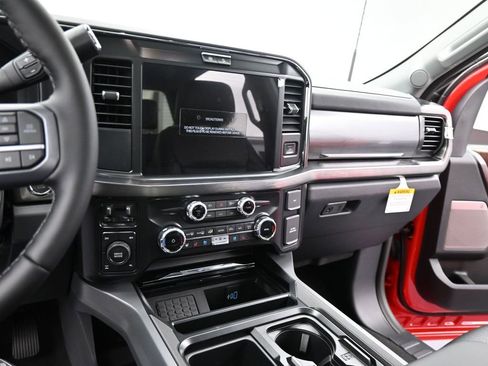 New 2026 Ford F250 Lariat w/ Black Appearance Package AWD/4WD image 5