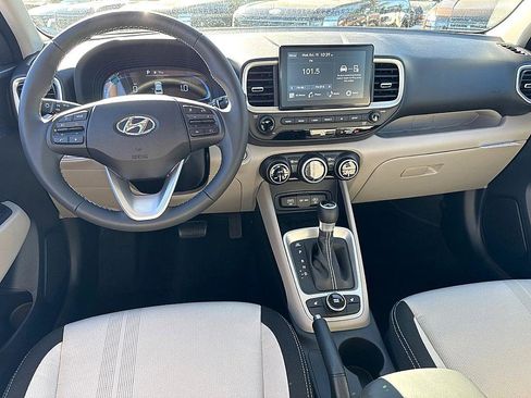New 2026 Hyundai Venue SEL image 6