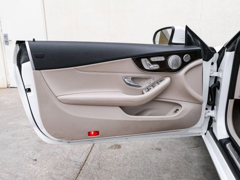 Used 2018 Mercedes-Benz C 300 Cabriolet image 36