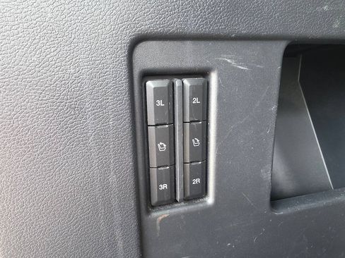 Used 2023 Ford Expedition Limited AWD/4WD image 43