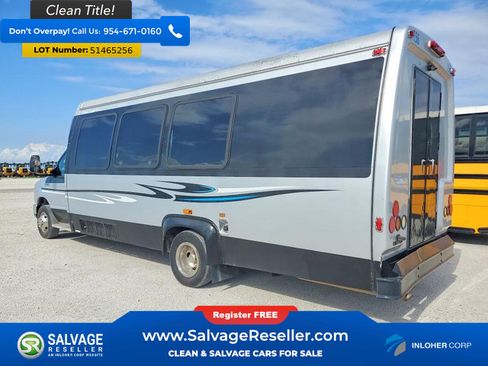 Used 2011 Ford E-450 and Econoline 450 Super Duty w/ Shuttle Bus Prep Pkg RWD image 3