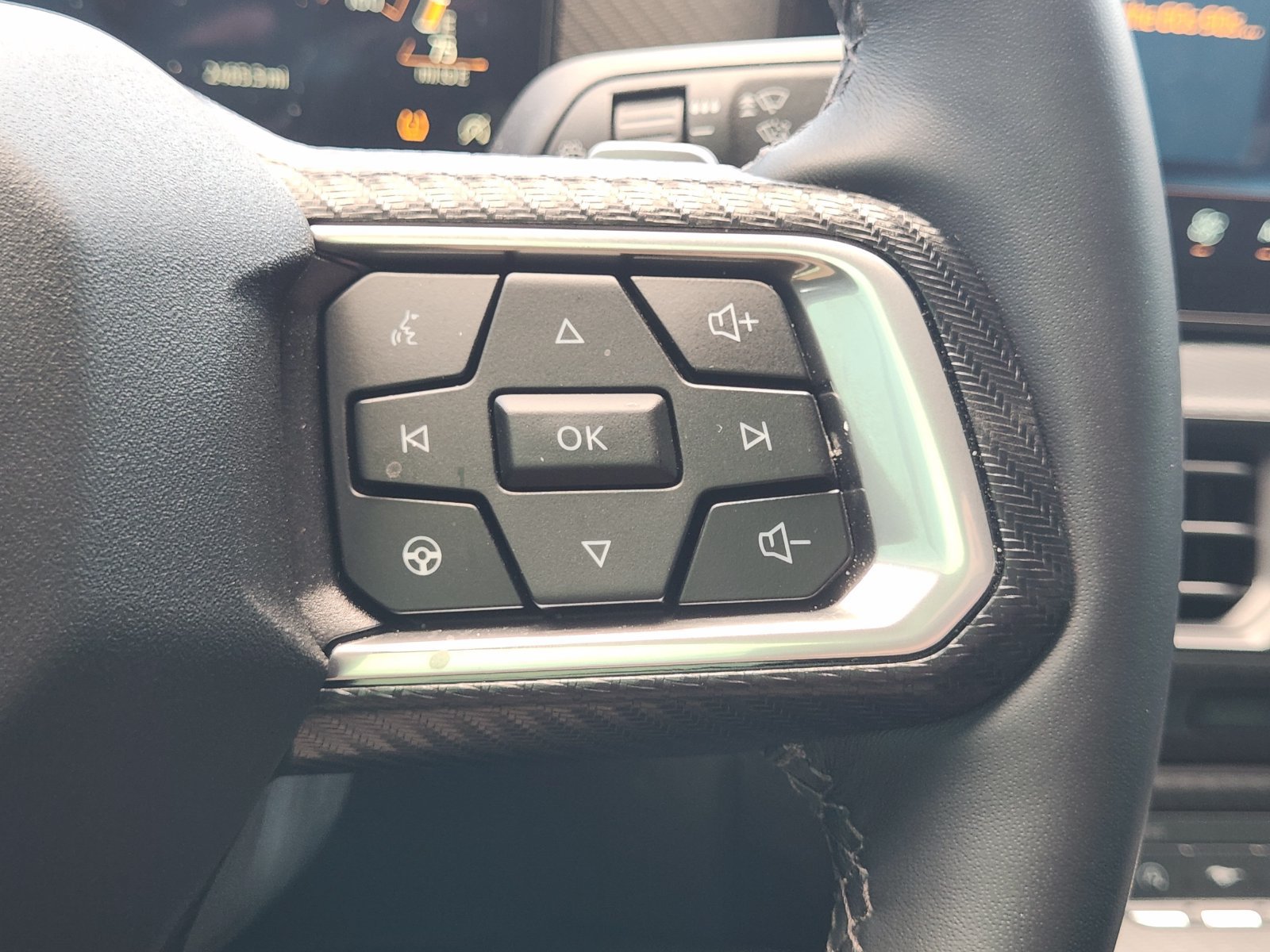 Used 2025 Ford Mustang GT RWD image 31