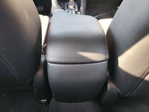 Used 2015 MAZDA MAZDA3 s Grand Touring w/ Technology Package FWD image 33