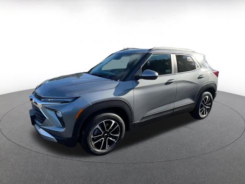 Used 2025 Chevrolet TrailBlazer LT image 8