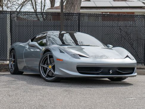 Used 2011 Ferrari 458 Italia Coupe image 2