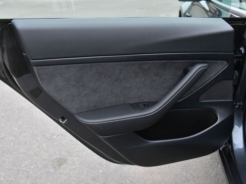 Used 2021 Tesla Model 3 Standard Range Plus image 33