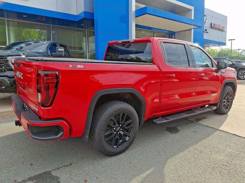 Used 2022 GMC Sierra 1500 Elevation w/ X31 Off-Road Package AWD/4WD image 6