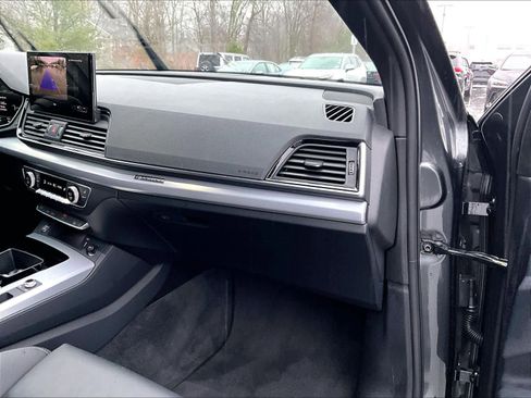Used 2025 Audi Q5 2.0T Premium image 13