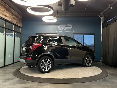 Used 2020 Buick Encore Essence AWD/4WD image 3
