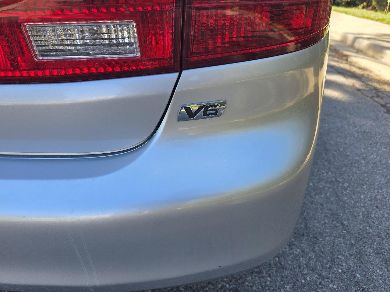 Used 2005 Honda Accord EX-L image 8