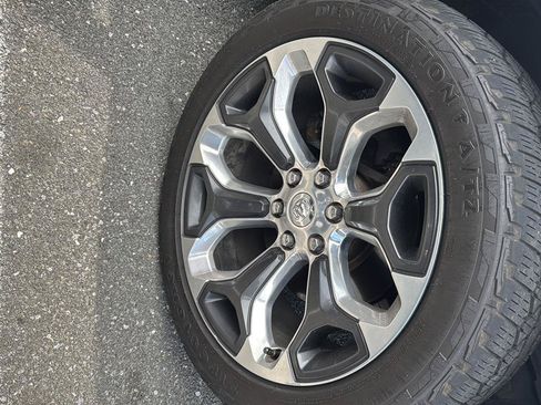 Used 2020 RAM 1500 Limited AWD/4WD image 4