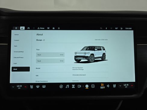 Used 2025 Rivian R1S Adventure AWD/4WD image 29