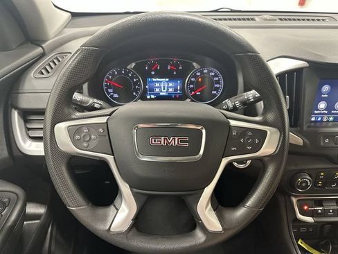 Used 2024 GMC Terrain SLE AWD/4WD image 13