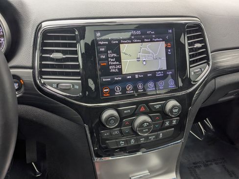 Used 2019 Jeep Grand Cherokee Altitude image 14