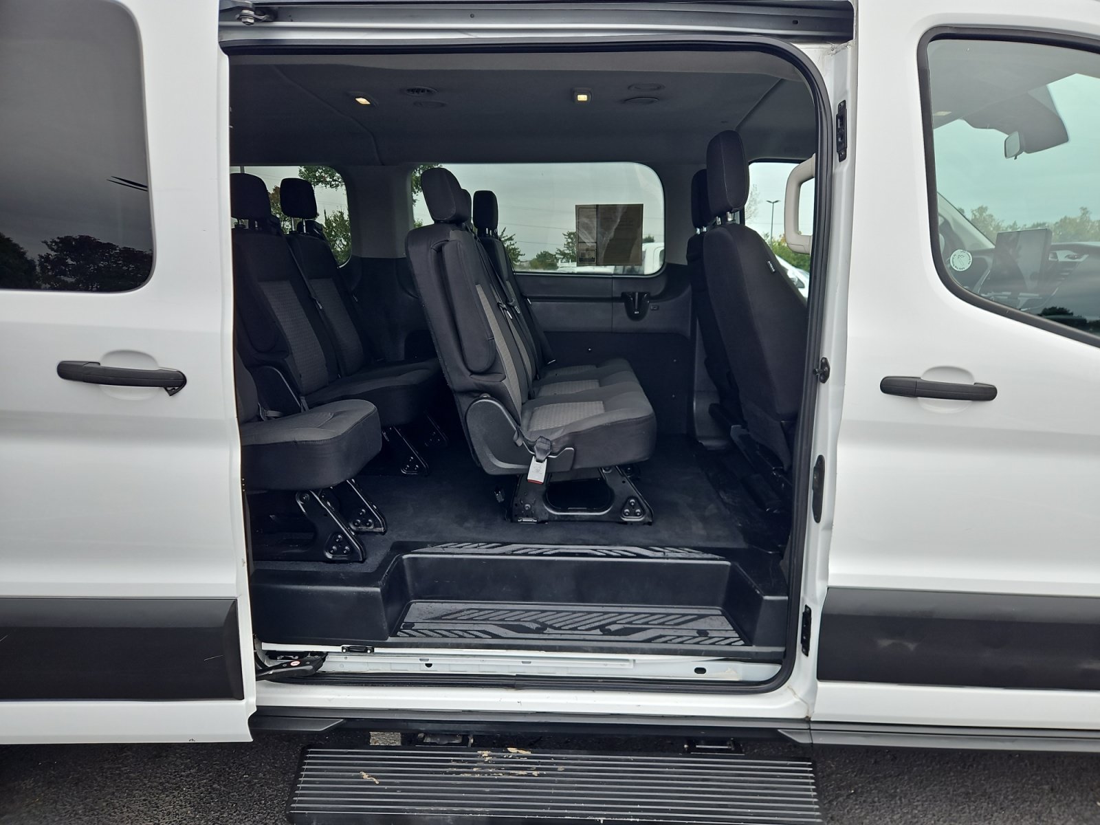 Used 2023 Ford Transit 350 XLT RWD image 16