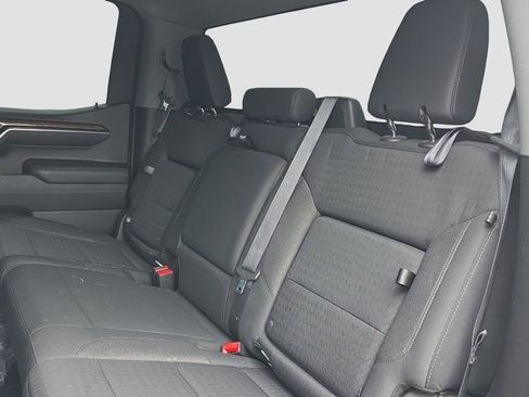 Used 2022 GMC Sierra 1500 Elevation w/ LPO, Elevation Black Package image 12