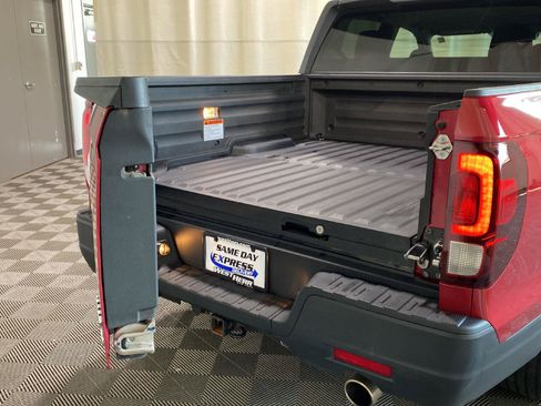 Used 2023 Honda Ridgeline Sport image 17