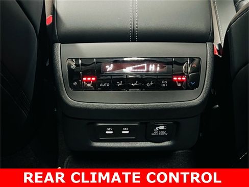 New 2026 Nissan Pathfinder Platinum image 12