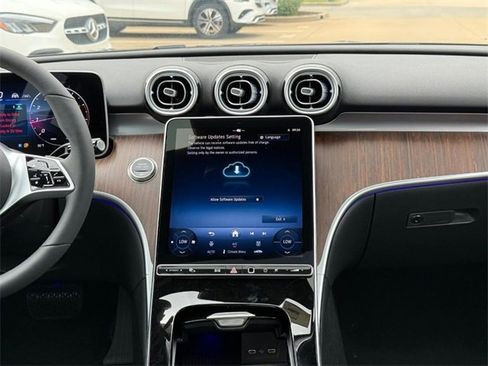 New 2025 Mercedes-Benz C 300 4MATIC Sedan image 9