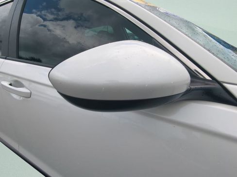 Certified 2025 Honda Accord LX image 27