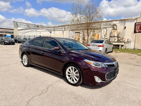 Used 2013 Toyota Avalon Limited w/ Technology Pkg image 1