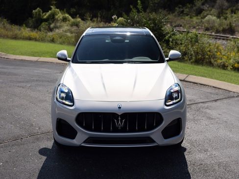 New 2025 Maserati Grecale GT image 13